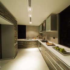 传统时尚的混搭厨房