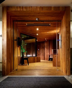 自然材质造就棕色空间