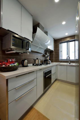 用线条勾勒出来的简约空间